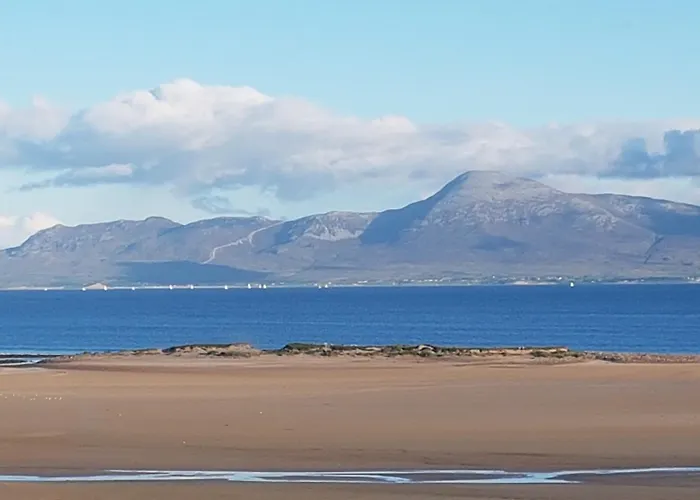 House Bed & Breakfast